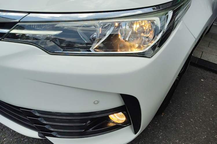 Used Toyota Corolla 2018 1.2T S-CVT GL Smart Enjoyment Version Left Front Headlight