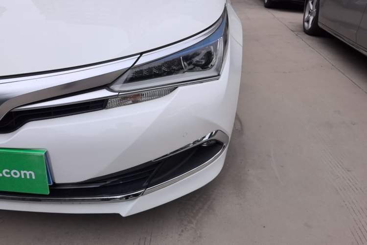 Used Toyota Corolla 2018 Dual-Engine 1.8L E-CVT Smart Edition Left Front Headlight