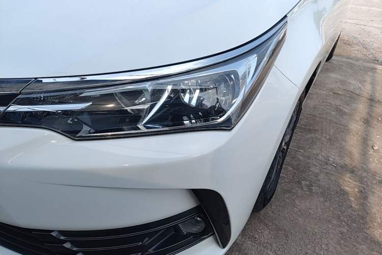 Used Toyota Corolla 2018 1.2T S-CVT GL Smart Enjoyment Version Left Front Headlight