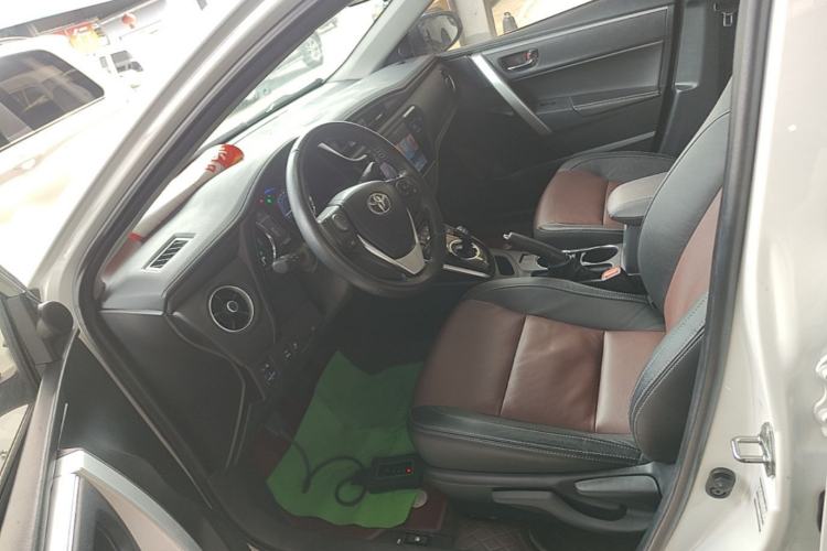 Used Toyota Corolla 2018 Dual-Engine 1.8L E-CVT Smart Edition Left Front Seat