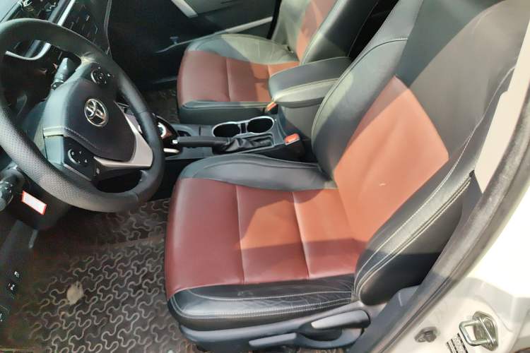 Used Toyota Corolla 2018 Dual-Engine 1.8L E-CVT Smart Edition Left Front Seat
