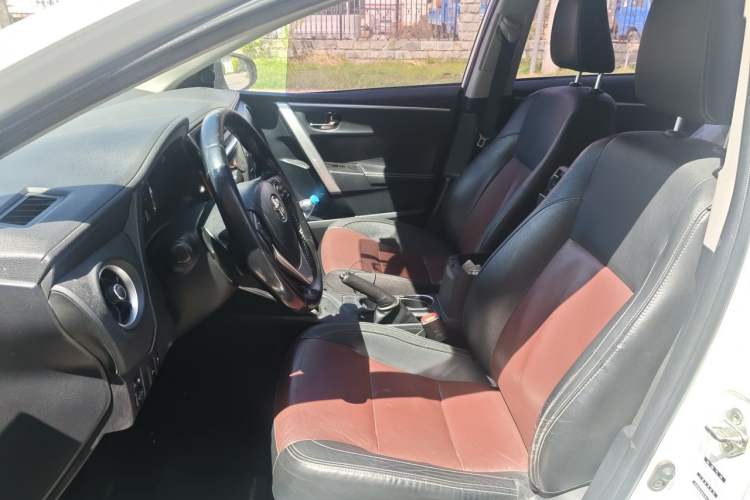 Used Toyota Corolla 2018 Dual-Engine 1.8L E-CVT Smart Edition Left Front Seat