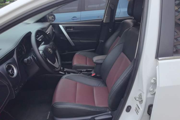 Used Toyota Corolla 2018 Dual-Engine 1.8L E-CVT Smart Edition Left Front Seat