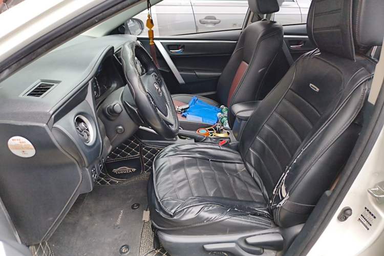 Used Toyota Corolla 2018 Dual-Engine 1.8L E-CVT Smart Edition Left Front Seat