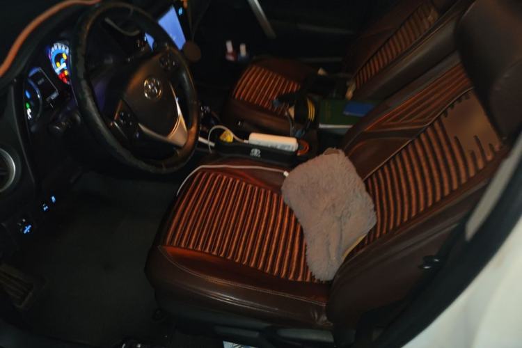 Used Toyota Corolla 2018 Dual-Engine 1.8L E-CVT Smart Edition Left Front Seat