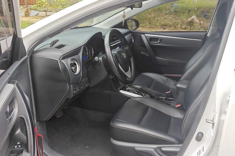 Used Toyota Corolla 2018 1.2T S-CVT GL Smart Enjoyment Version Left Front Seat