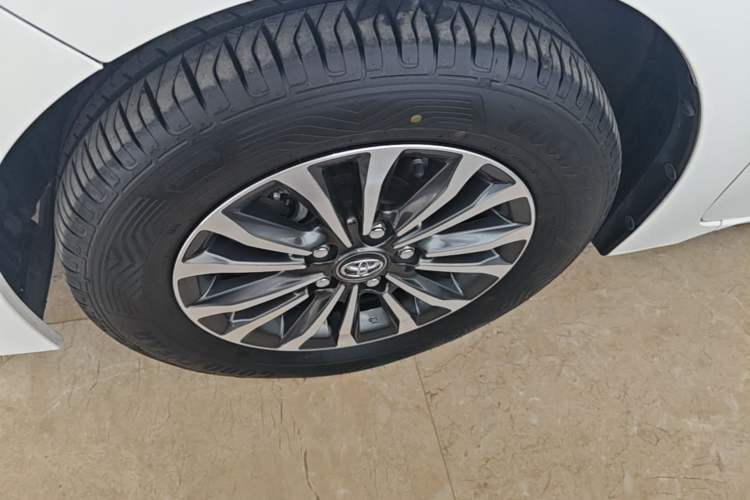 Used Toyota Corolla 2018 1.2T S-CVT GL-i Zhihui Edition Left Front Wheel Hub