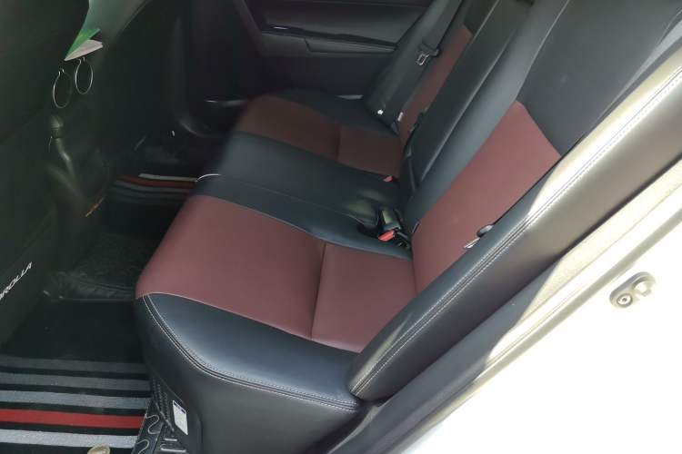 Used Toyota Corolla 2018 Dual-Engine 1.8L E-CVT Smart Edition Left Rear Seat