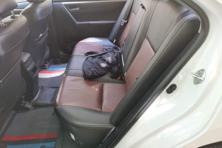 Used Toyota Corolla 2018 Dual-Engine 1.8L E-CVT Smart Edition Left Rear Seat