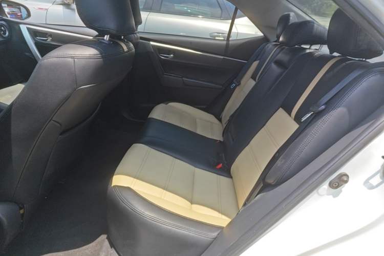 Used Toyota Corolla 2018 1.2T S-CVT GL-i Zhihui Edition Left Rear Seat