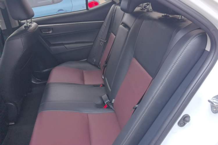 Used Toyota Corolla 2018 Dual-Engine 1.8L E-CVT Smart Edition Left Rear Seat