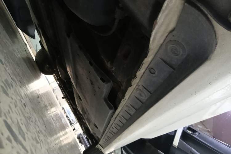 Used Toyota Corolla 2018 Dual-Engine 1.8L E-CVT Smart Edition Left Side Sill