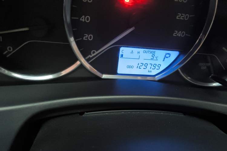 Used Toyota Corolla 2018 1.2T S-CVT GL Smart Enjoyment Version Odometer Close Up
