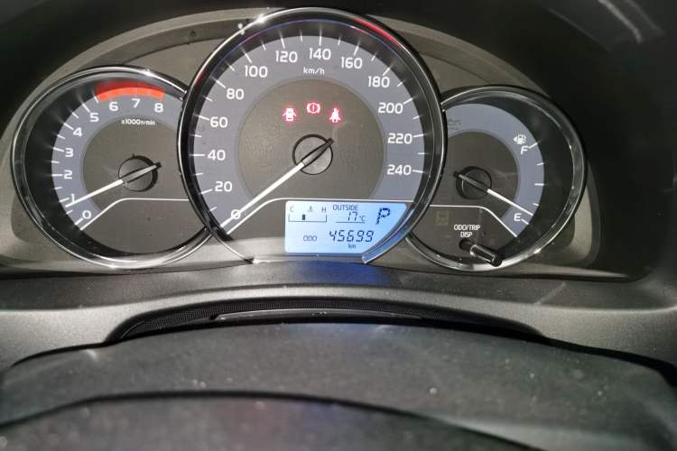Used Toyota Corolla 2018 1.2T S-CVT GL Smart Enjoyment Version Odometer Close Up