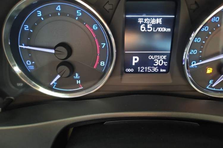 Used Toyota Corolla 2018 1.2T S-CVT GL-i Zhihui Edition Odometer Close Up