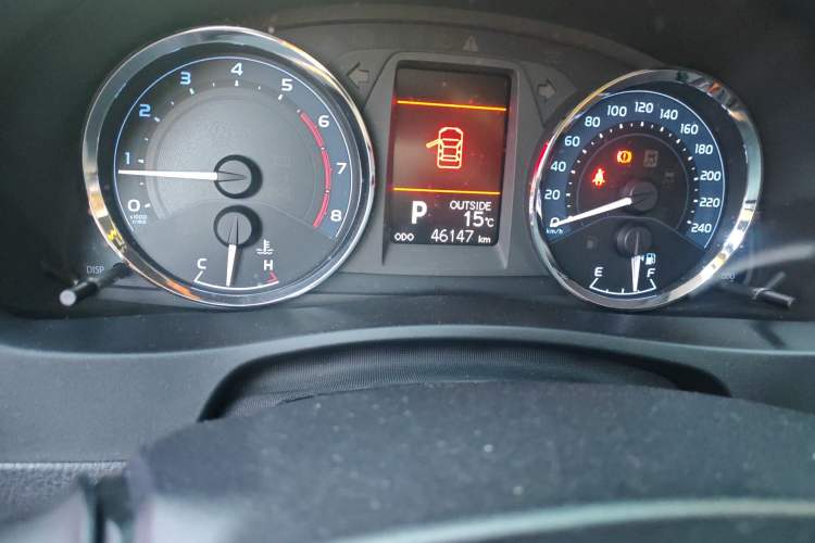 Used Toyota Corolla 2018 1.2T S-CVT GL-i Zhihui Edition Odometer Close Up
