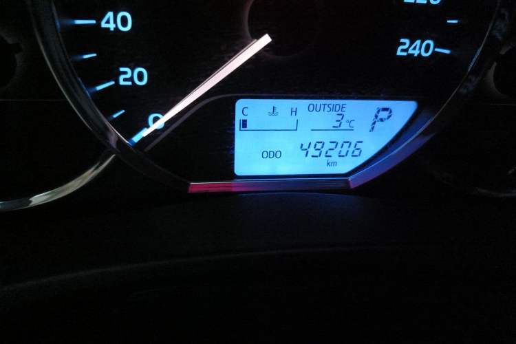 Used Toyota Corolla 2018 1.2T S-CVT GL Smart Enjoyment Version Odometer Close Up