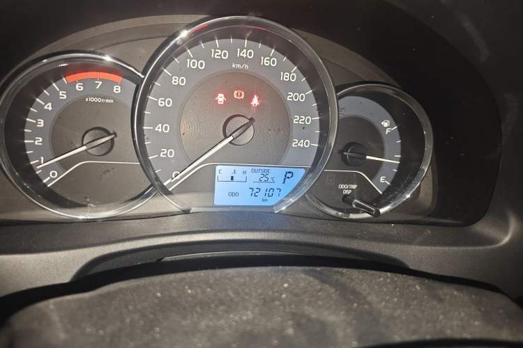 Used Toyota Corolla 2018 1.2T S-CVT GL Smart Enjoyment Version Odometer Close Up