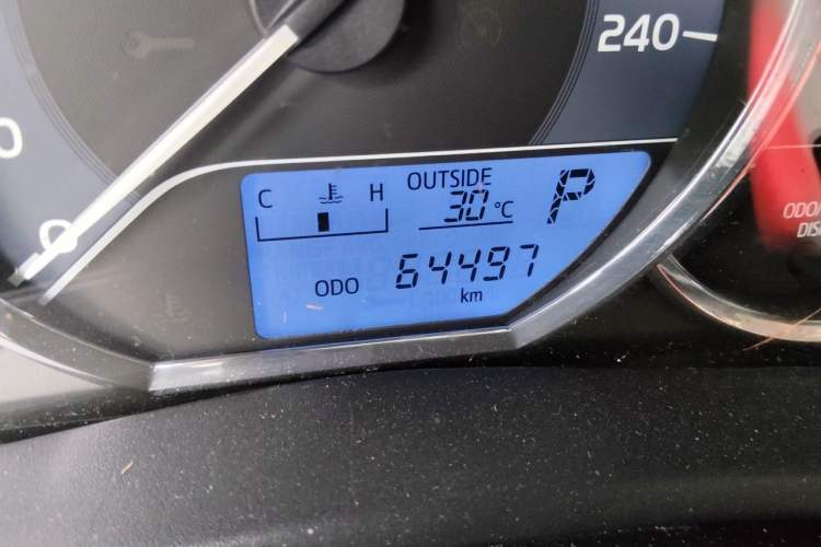 Used Toyota Corolla 2018 1.2T S-CVT GL Smart Enjoyment Version Odometer Close Up
