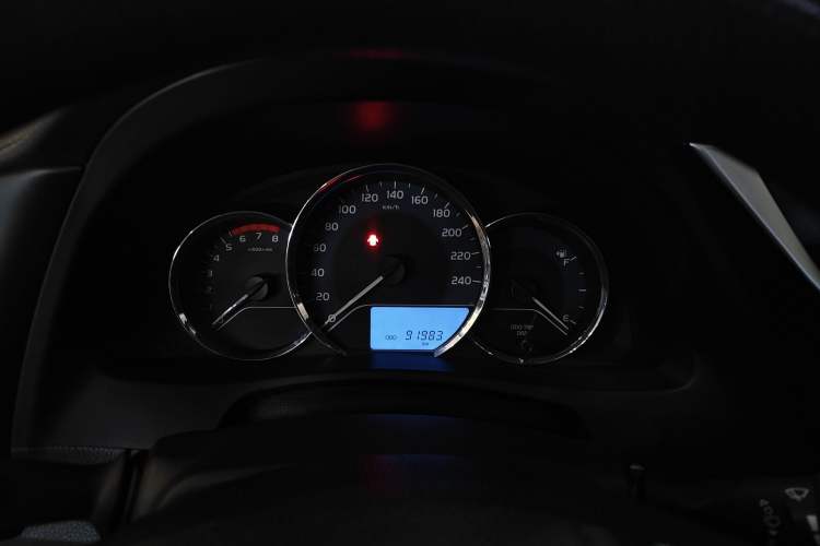 Used Toyota Corolla 2018 1.2T S-CVT GL Smart Enjoyment Version Odometer Close Up