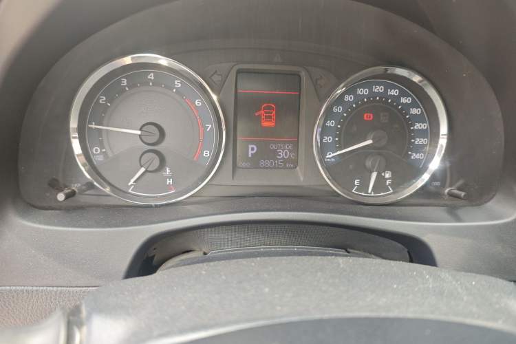 Used Toyota Corolla 2018 1.2T S-CVT GL-i Zhihui Edition Odometer Close Up