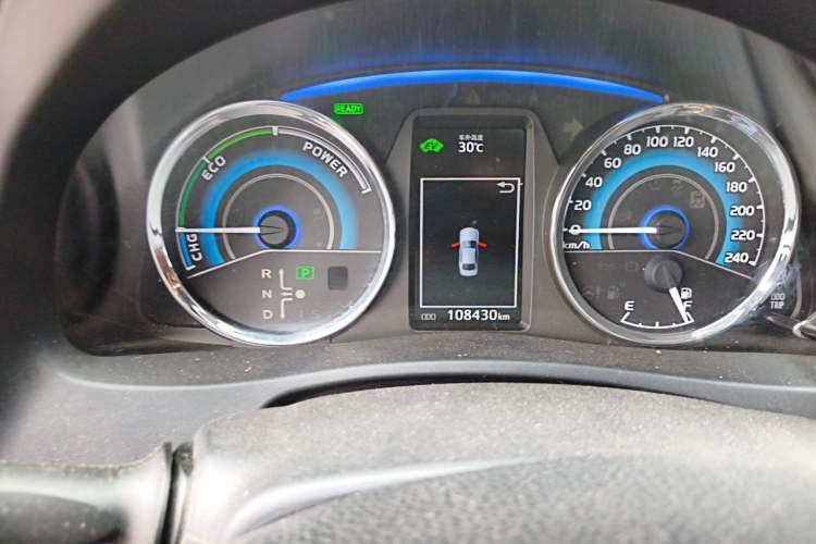Used Toyota Corolla 2018 Dual-Engine 1.8L E-CVT Smart Edition Odometer Close Up