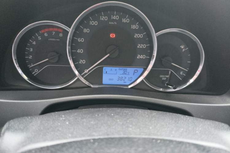 Used Toyota Corolla 2018 1.2T S-CVT GL Smart Enjoyment Version Odometer Close Up