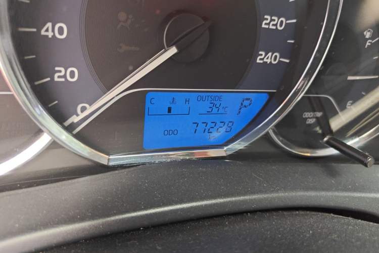 Used Toyota Corolla 2018 1.2T S-CVT GL Smart Enjoyment Version Odometer Close Up