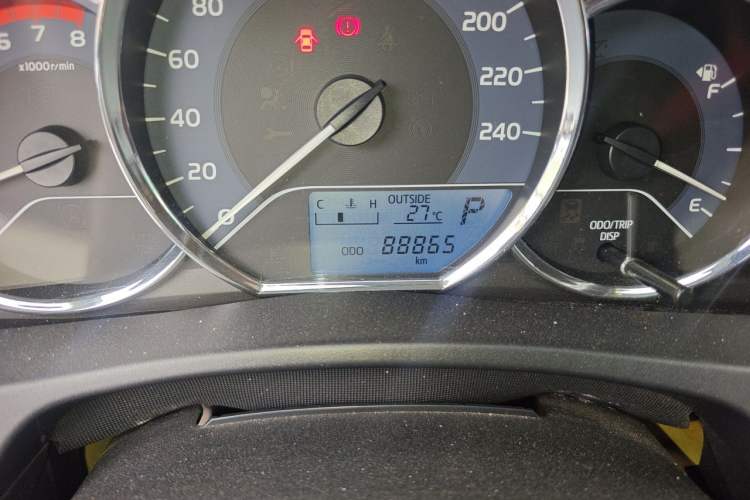 Used Toyota Corolla 2018 1.2T S-CVT GL Smart Enjoyment Version Odometer Close Up