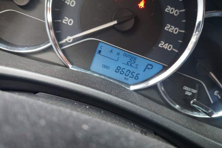 Used Toyota Corolla 2018 1.2T S-CVT GL Smart Enjoyment Version Odometer Close Up