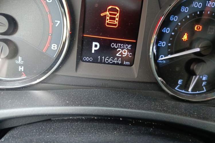 Used Toyota Corolla 2018 1.2T S-CVT GL-i Zhihui Edition Odometer Close Up