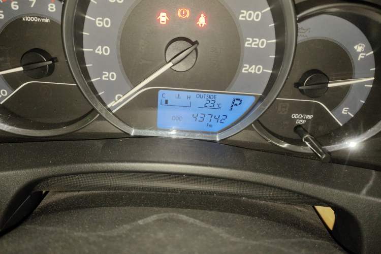 Used Toyota Corolla 2018 1.2T S-CVT GL Smart Enjoyment Version Odometer Close Up