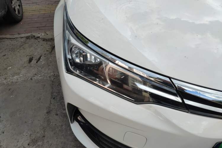 Used Toyota Corolla 2018 1.2T S-CVT GL Smart Enjoyment Version Right Front Headlight