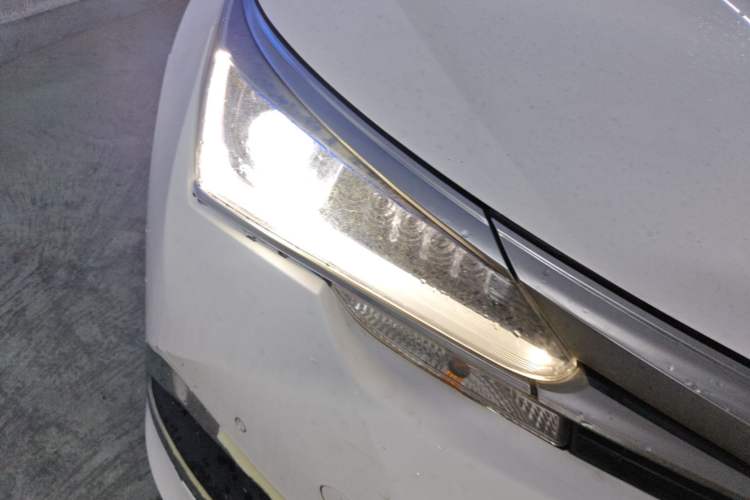 Used Toyota Corolla  Right Front Headlight