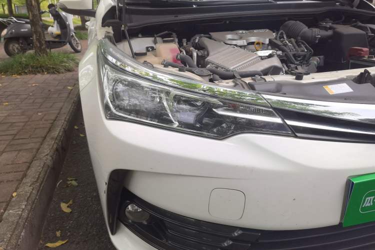 Used Toyota Corolla 2018 1.2T S-CVT GL Smart Enjoyment Version Right Front Headlight