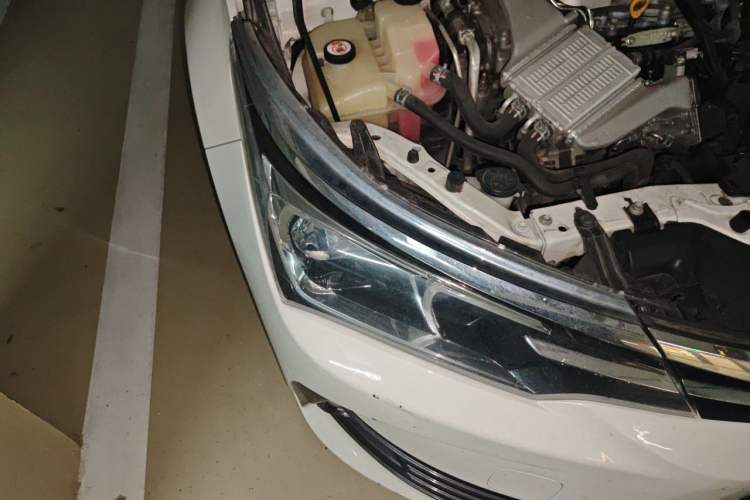 Used Toyota Corolla 2018 1.2T S-CVT GL Smart Enjoyment Version Right Front Headlight