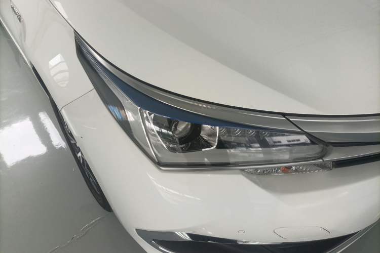 Used Toyota Corolla 2018 Dual-Engine 1.8L E-CVT Smart Edition Right Front Headlight