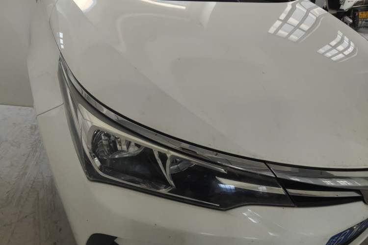 Used Toyota Corolla 2018 1.2T S-CVT GL Smart Enjoyment Version Right Front Headlight