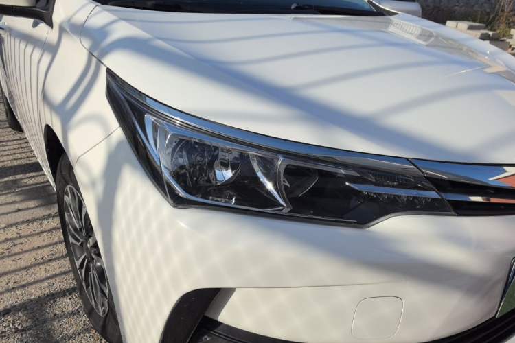 Used Toyota Corolla 2018 1.2T S-CVT GL Smart Enjoyment Version Right Front Headlight