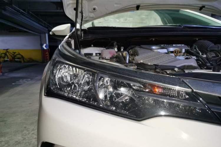Used Toyota Corolla 2018 1.2T S-CVT GL Smart Enjoyment Version Right Front Headlight