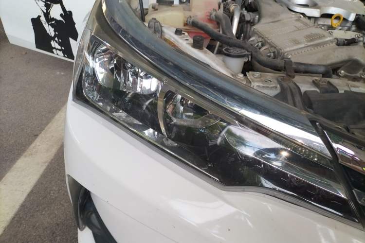 Used Toyota Corolla 2018 1.2T S-CVT GL Smart Enjoyment Version Right Front Headlight