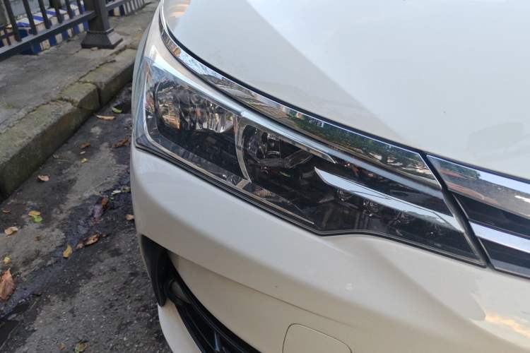 Used Toyota Corolla 2018 1.2T S-CVT GL-i Zhihui Edition Right Front Headlight