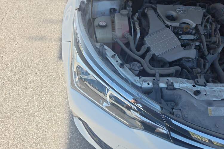 Used Toyota Corolla 2018 1.2T S-CVT GL Smart Enjoyment Version Right Front Headlight