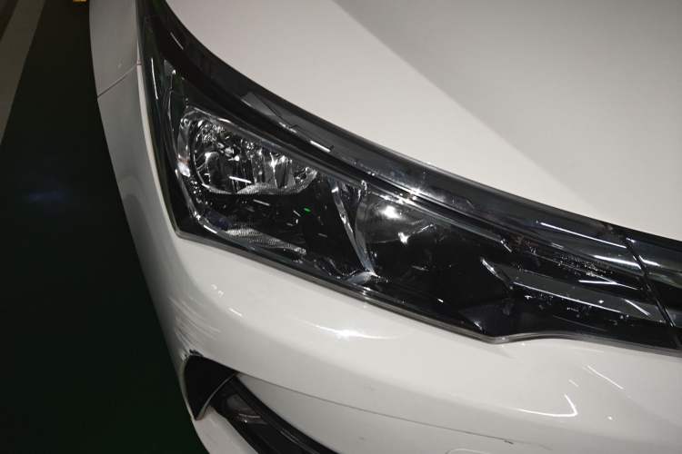 Used Toyota Corolla 2018 1.2T S-CVT GL Smart Enjoyment Version Right Front Headlight