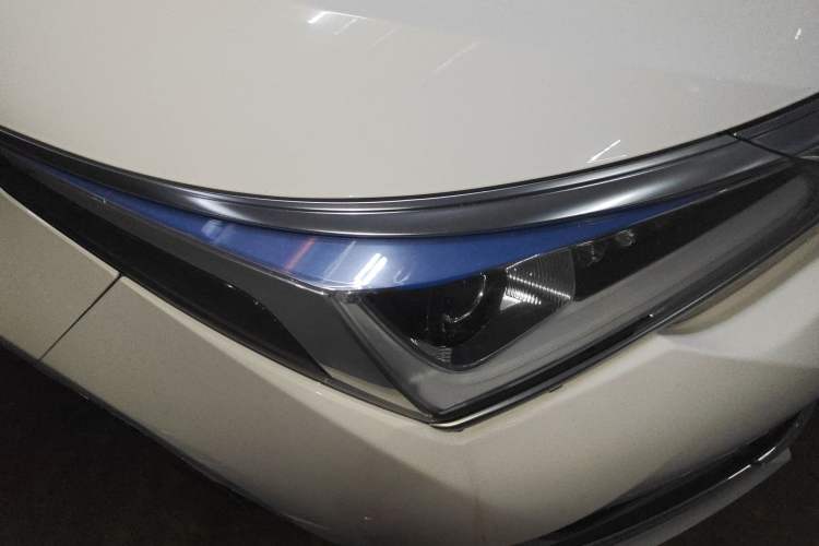 Used Toyota Corolla 2018 Dual-Engine 1.8L E-CVT Smart Edition Right Front Headlight