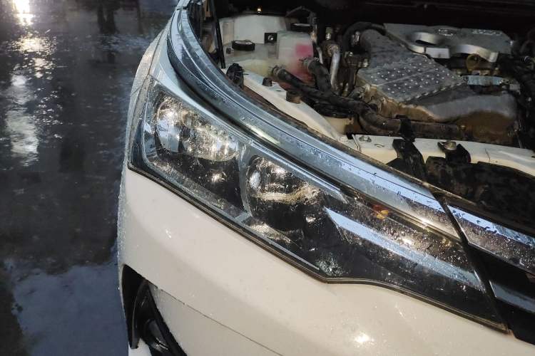 Used Toyota Corolla 2018 1.2T S-CVT GL Smart Enjoyment Version Right Front Headlight