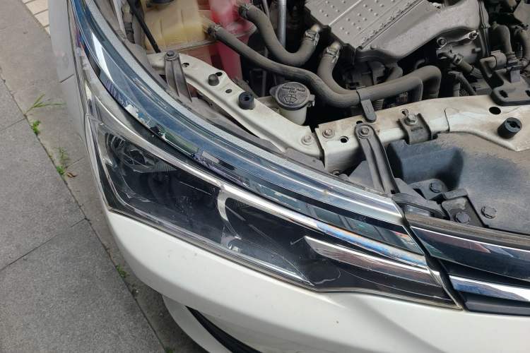 Used Toyota Corolla 2018 1.2T S-CVT GL Smart Enjoyment Version Right Front Headlight