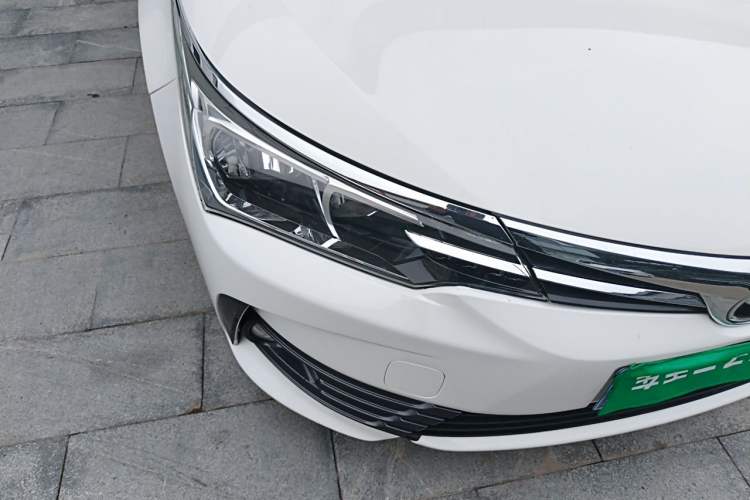 Used Toyota Corolla 2018 1.2T S-CVT GL Smart Enjoyment Version Right Front Headlight