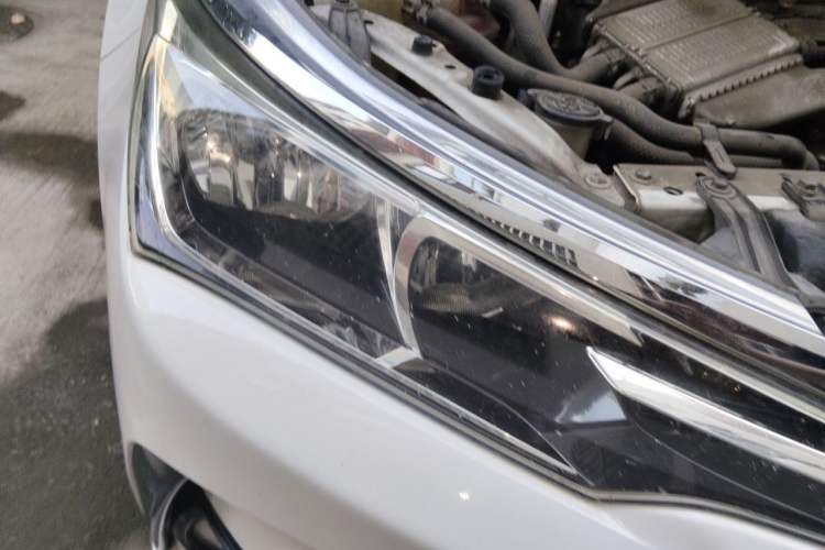 Used Toyota Corolla 2018 1.2T S-CVT GL Smart Enjoyment Version Right Front Headlight