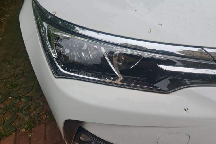 Used Toyota Corolla 2018 1.2T S-CVT GL Smart Enjoyment Version Right Front Headlight
